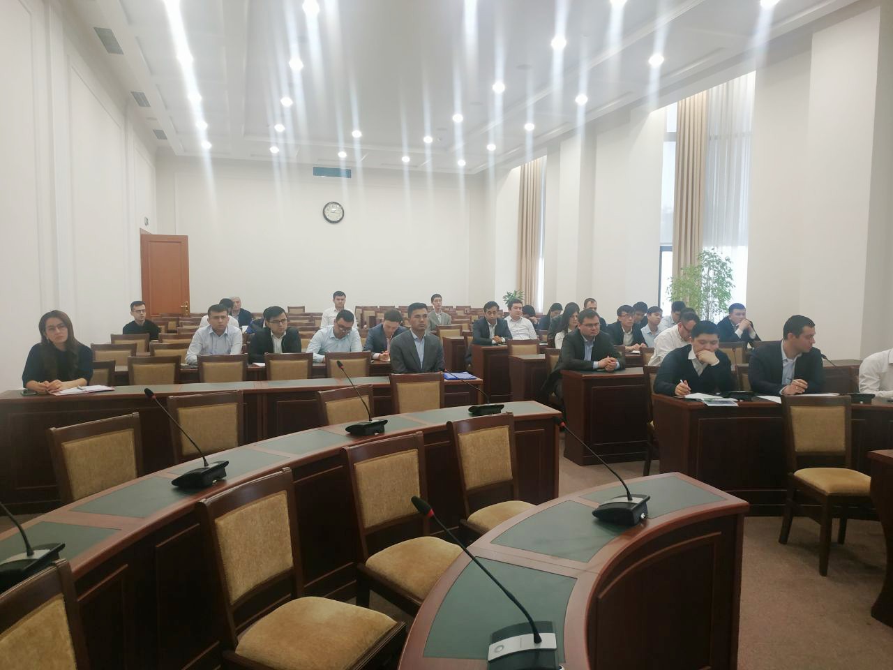 2-photo_5269457455652391787_y