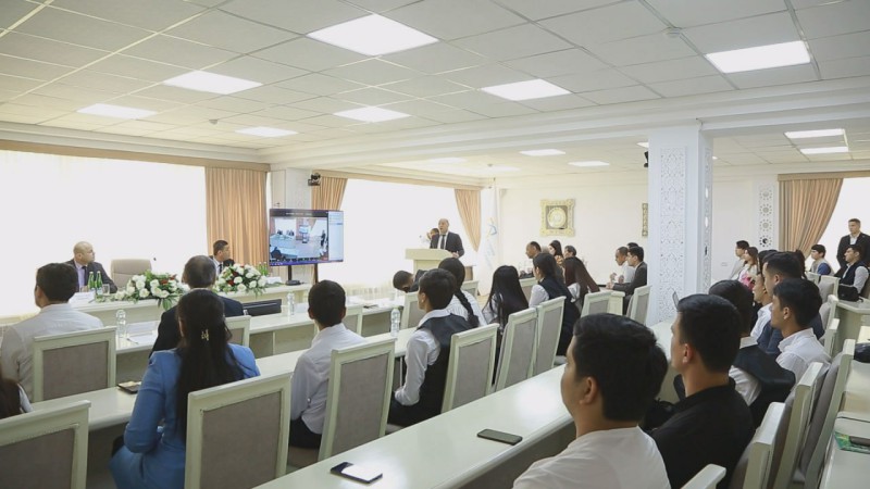 5-photo_5379774566823478283_y