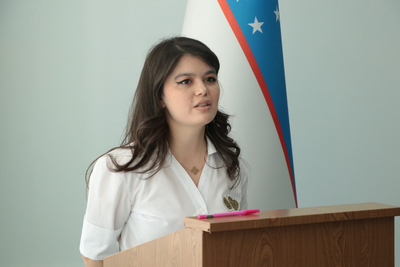 2-photo_5449777534406346479_y