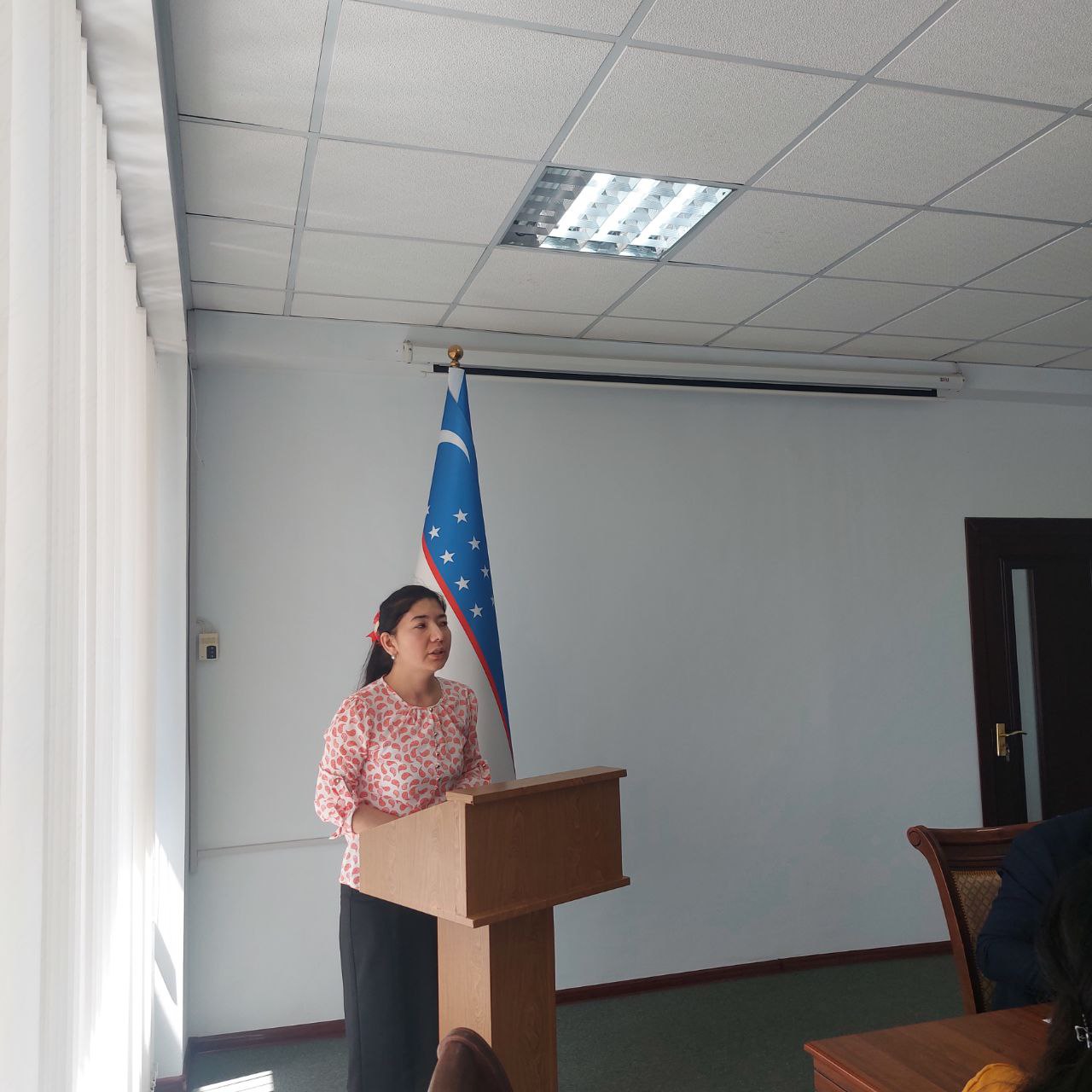 4-photo_5451992629429520109_y