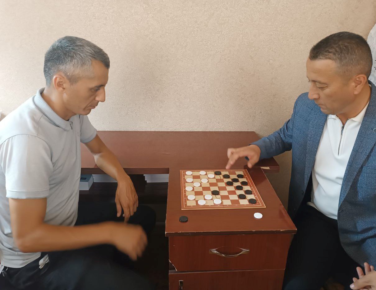 4-photo_5460614604477551253_y