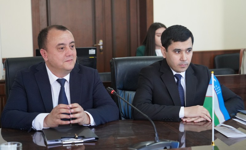 10-hilhk3l2lk2633_p26831