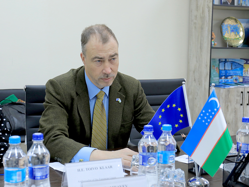 7b5a0400-rtrtrt_p28416