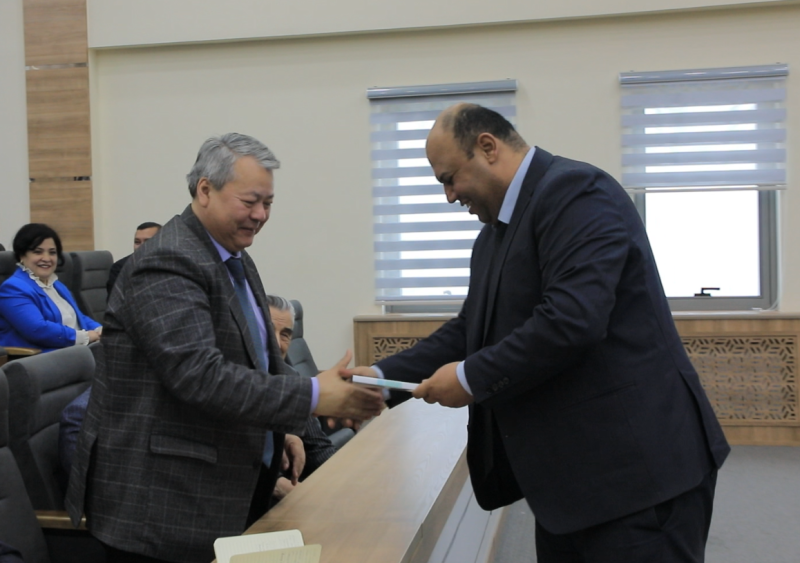 8-47ed4het4hrth_p14066