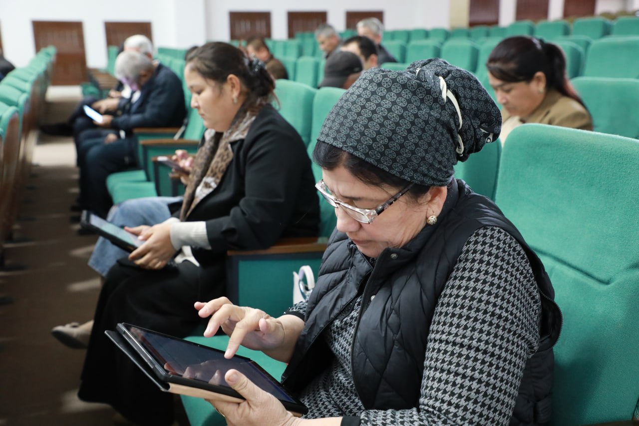 photo_5251551981812256125_y_p51272